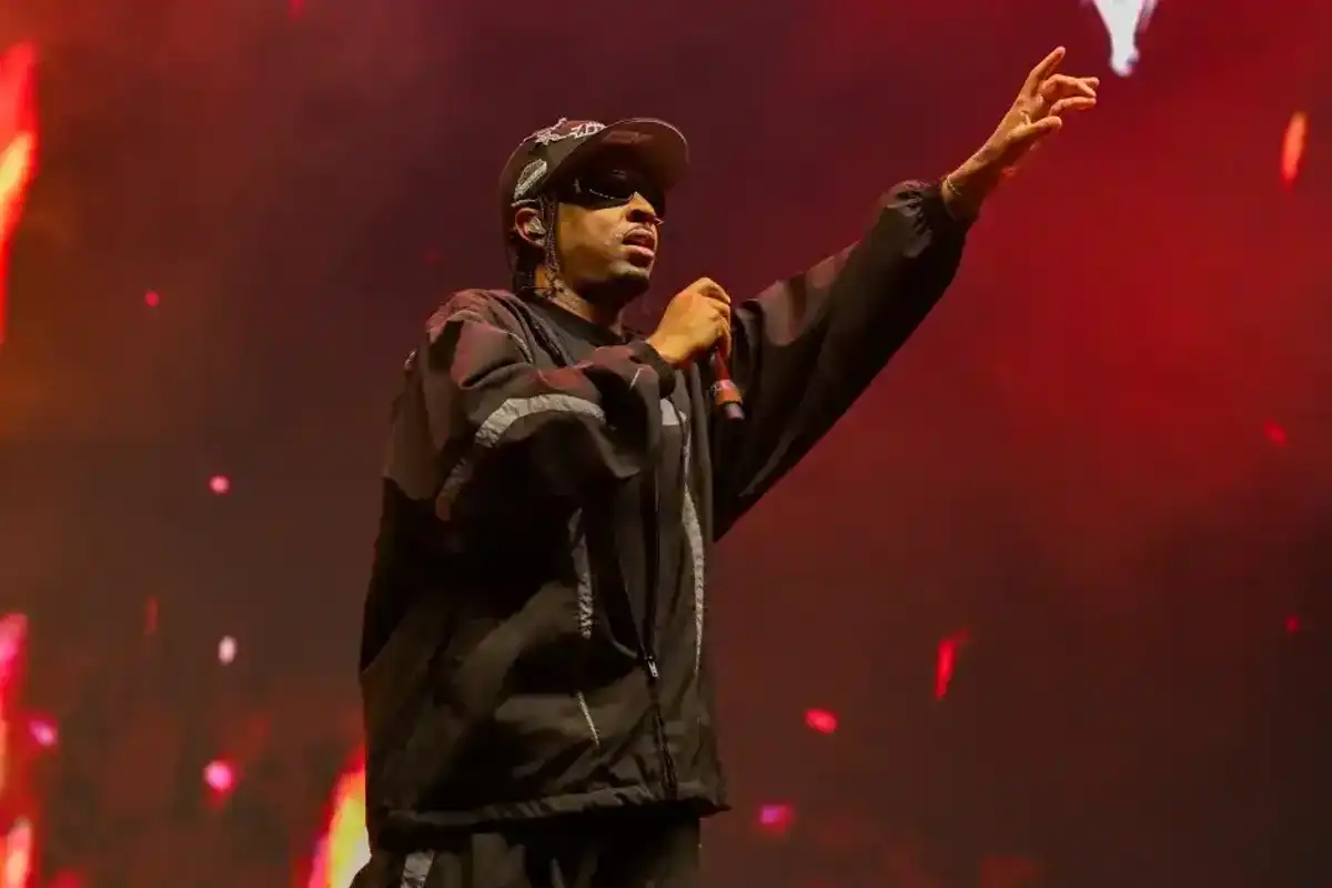 21 Savage Pleads With Young Thug & Gunna to End Feud: ‘F—k the Streets’