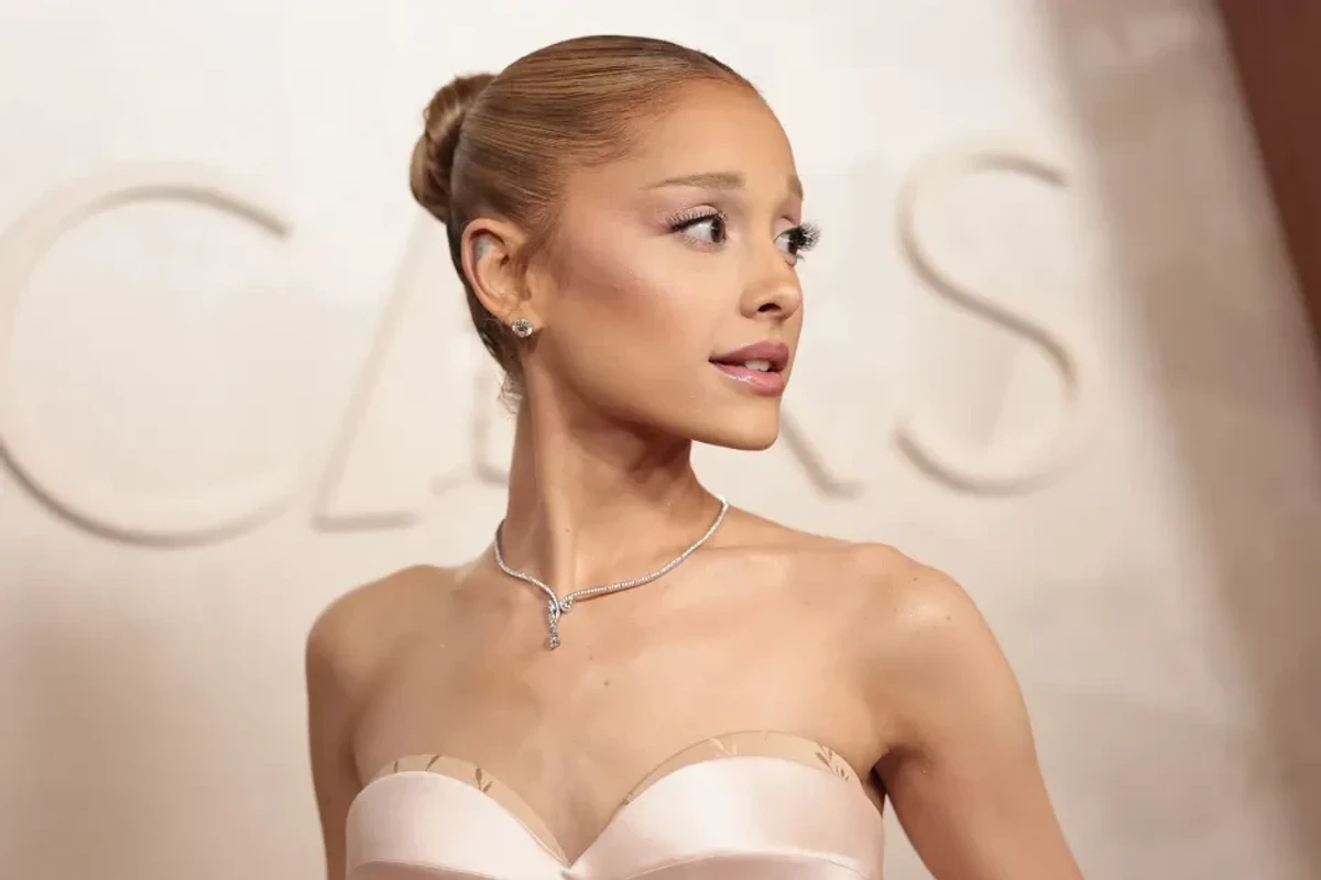 Ariana Grande Addresses Ticket Resellers: ‘It’s Not Right’