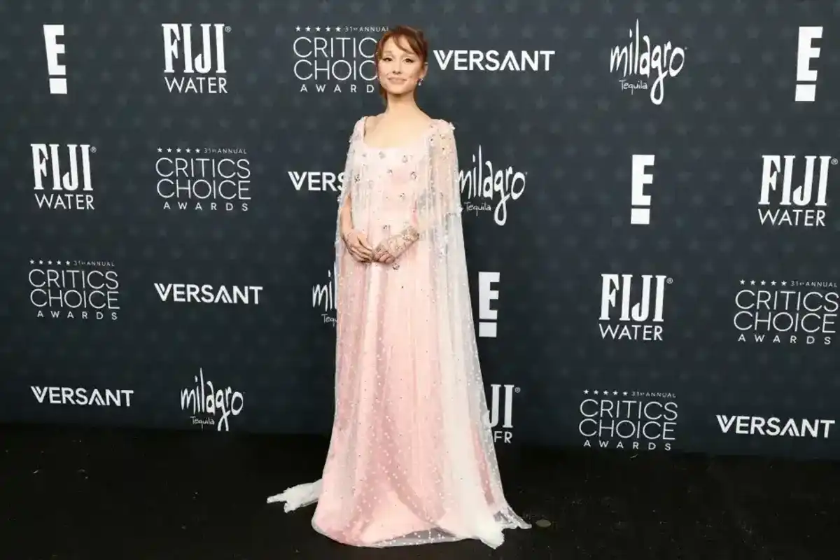 Ariana Grande Gives Eternal Sunshine Tour Update at 2026 Critics Choice Awards