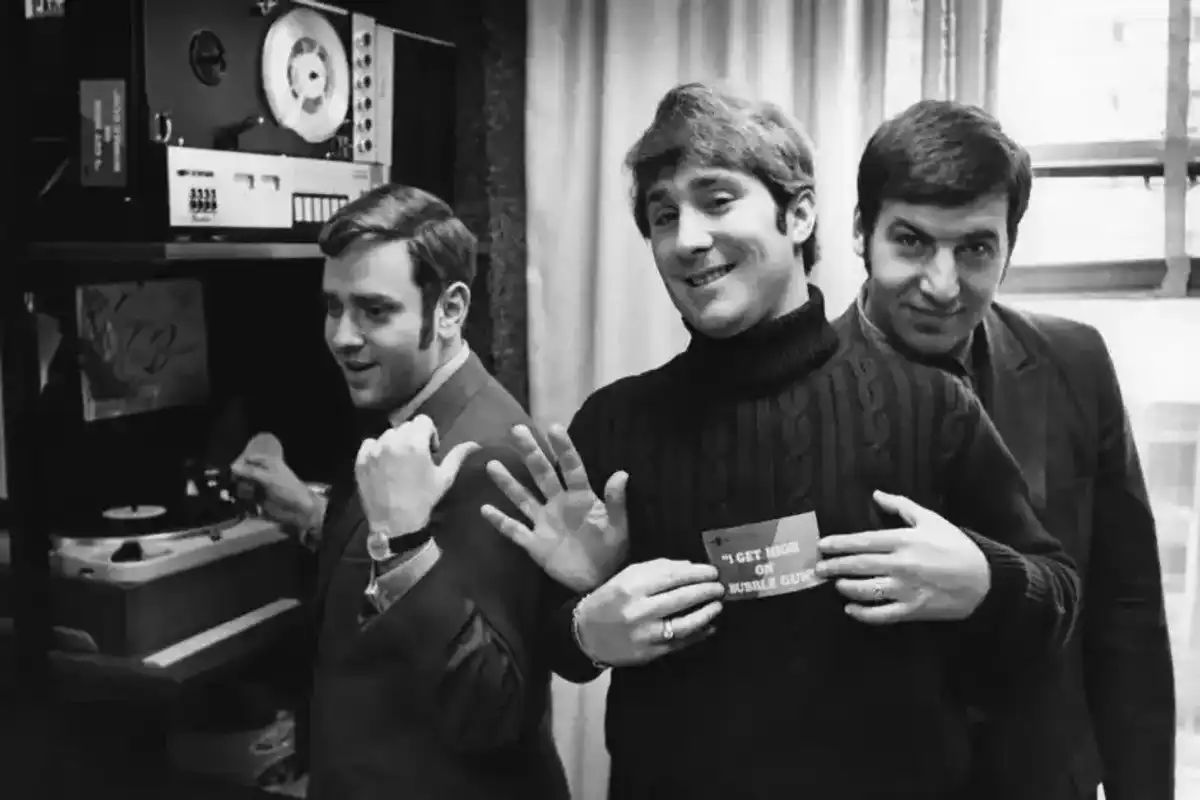 Buddah Records executive Neil Bogart (left) jokes with bubblegum pop producers L-R Jerry Kasenetz and Jeff Katz also called Super K Production Company in his office circa 1968.