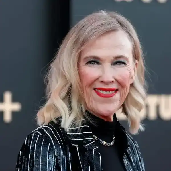 ‘What a Gift’: Hollywood Remembers Catherine O’Hara