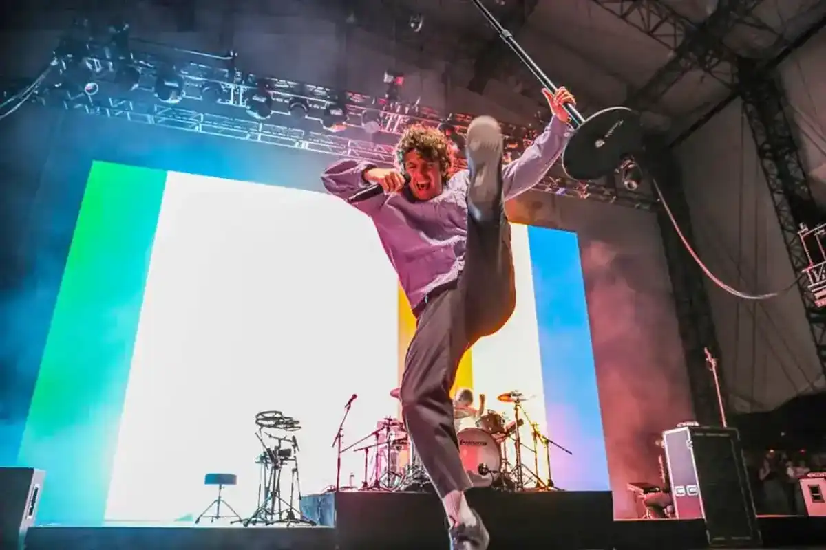 Turnstile Show Goes Viral After Fan’s Stage Dive