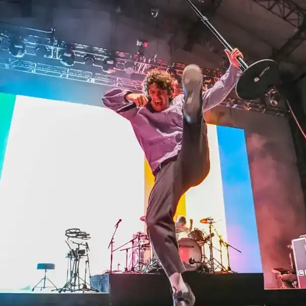 Turnstile Show Goes Viral After Fan’s Stage Dive