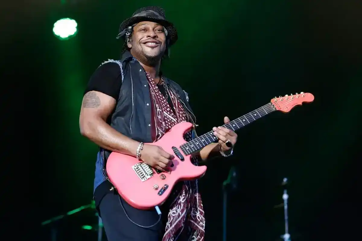 D'Angelo performs live on the main stage during Day Two of the Lovebox festival at Victoria Park on July 20, 2013 in London, England.