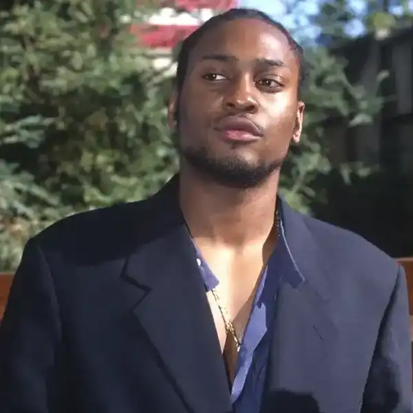 D'Angelo poses during KMEL Summer Jam at Shoreline Amphitheatre on August 3, 1996 in Mountain View, California