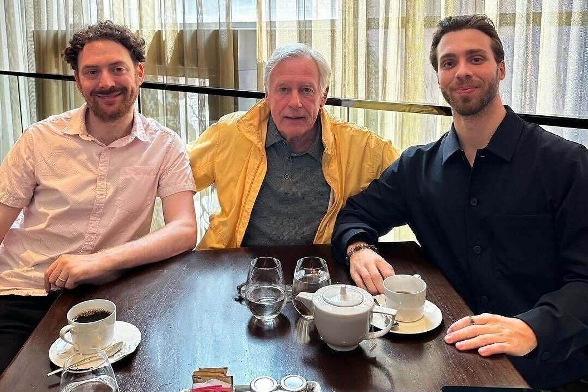 David Farrell with Billboard Canada National Editor Richard Trapunski (left) and Billboard Canada President Mo Ghoneim (right)