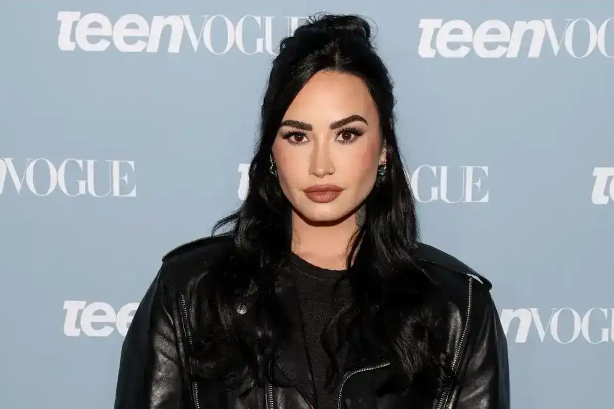Demi Lovato Says She Felt a ‘Responsibility’ Not to ‘Sweep It Under the Rug’ When She Struggled With Eating Disorder