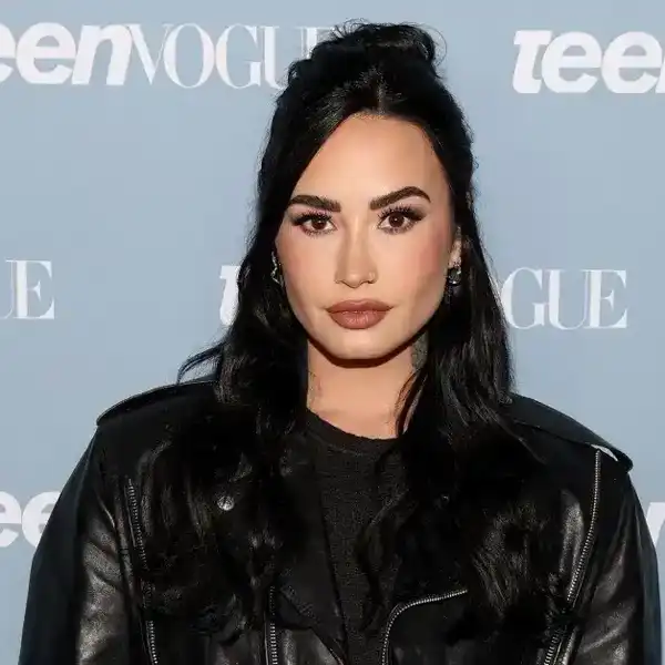 Demi Lovato Says She Felt a ‘Responsibility’ Not to ‘Sweep It Under the Rug’ When She Struggled With Eating Disorder