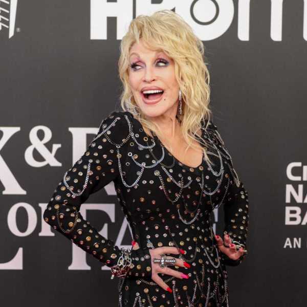 Dolly Parton at the 2022 Rock & Roll Hall of Fame Induction Ceremony Red Carpet held at the Microsoft Theatre on November 5, 2022 in Los Angeles, California.