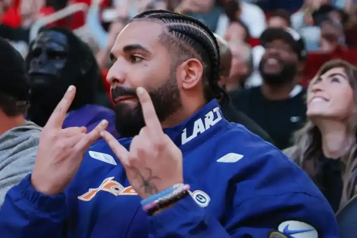 Drake attends a game between the Houston Rockets and the Cleveland Cavaliers at Toyota Center on March 16, 2024 in Houston, Texas.