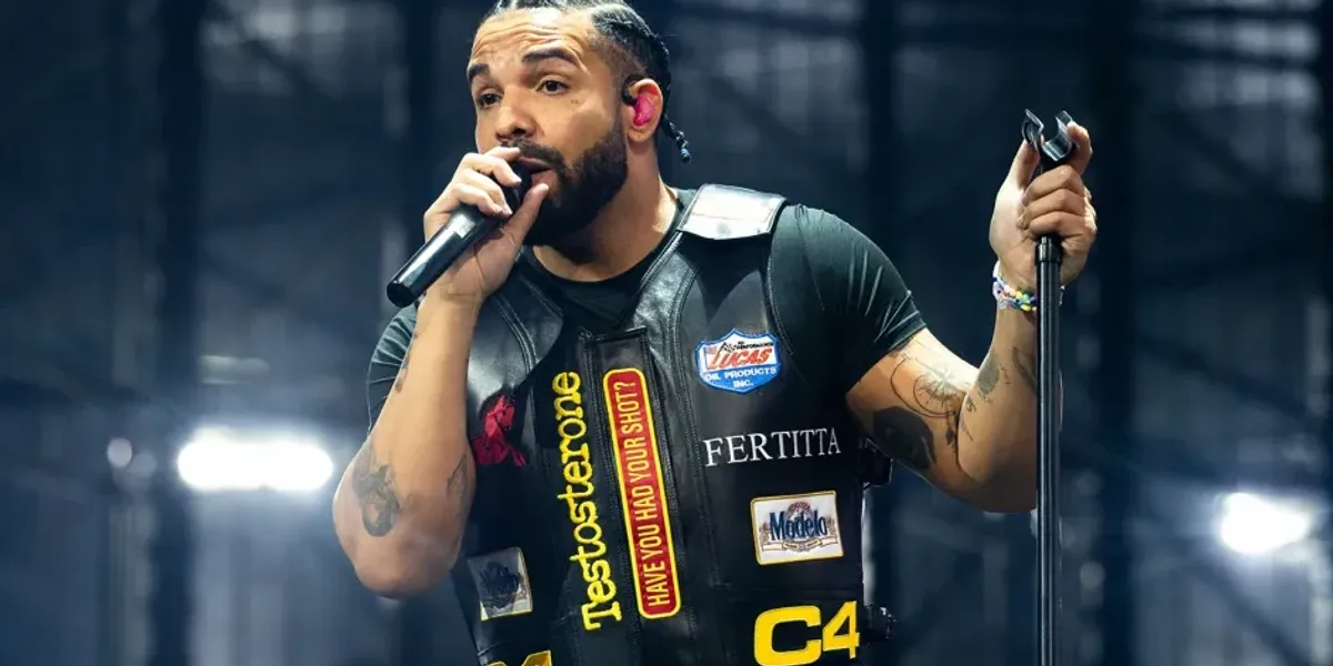 8 Best Moments From Drake’s 2025 Wireless Festival Night 1 Performance ...