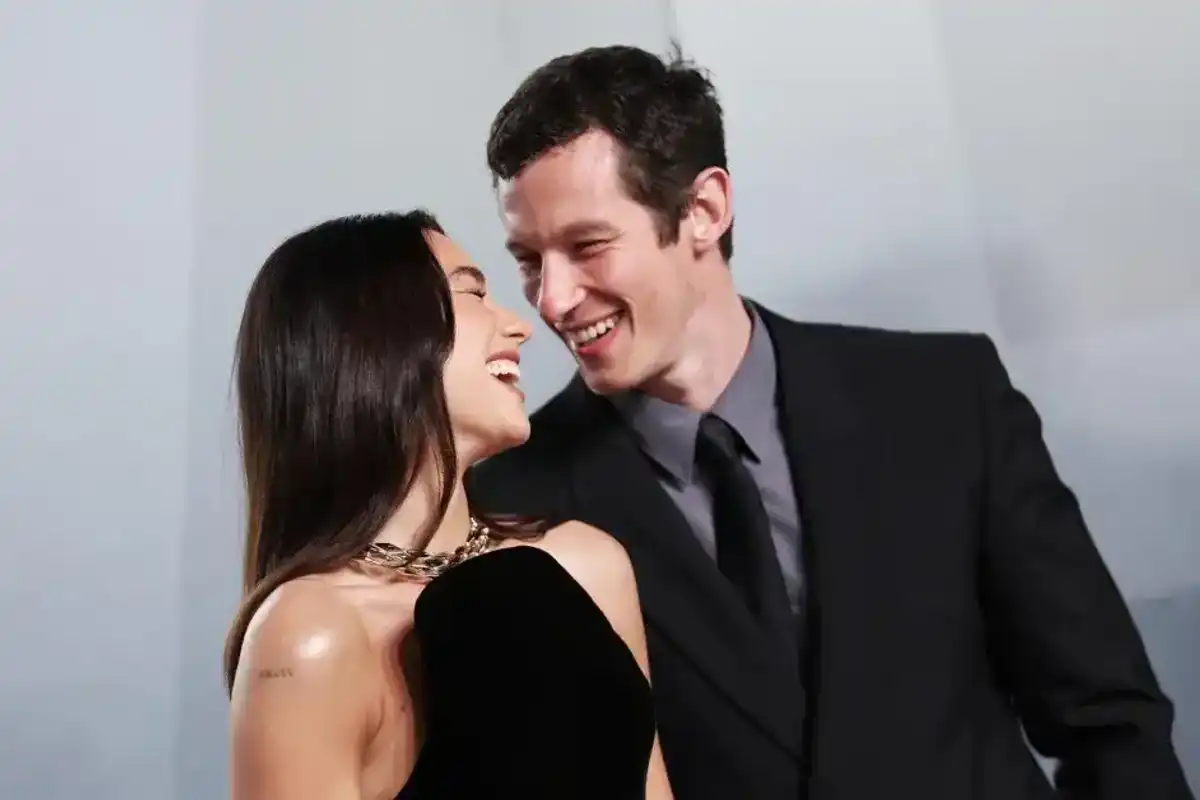 Dua Lipa and Callum Turner at the 2026 Vanity Fair Oscar Party held at the Los Angeles County Museum of Art on March 15, 2026, in Beverly Hills, Calif.