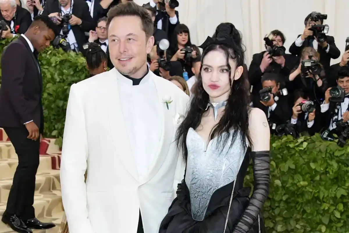 Elon Musk and Grimes attend the Heavenly Bodies: Fashion & The Catholic Imagination Costume Institute Gala at The Metropolitan Museum of Art on May 7, 2018 in New York City.