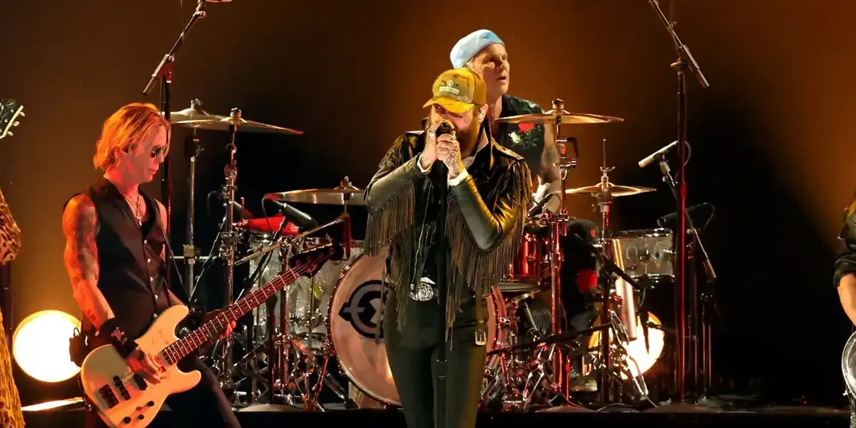 Post Malone, Slash & Duff McKagan Thunder Through Ozzy Osbourne 'War Pigs' Tribute at Grammys | Billboard Canada