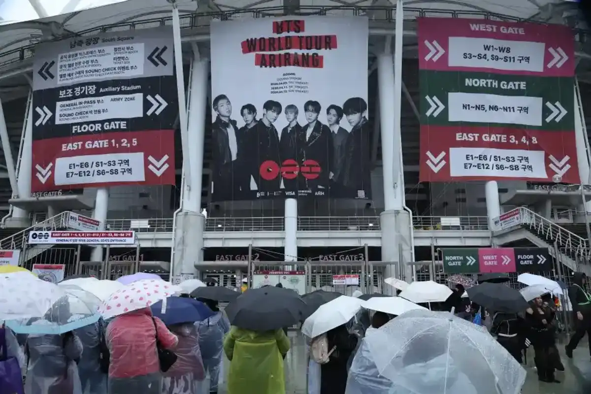 GOYANG, SOUTH KOREA - APRIL 09: Fans of K-pop boy band BTS wait in line for the BTS World Tour 'Arirang' at Goyang stadium on April 09, 2026 in Goyang, South Korea.