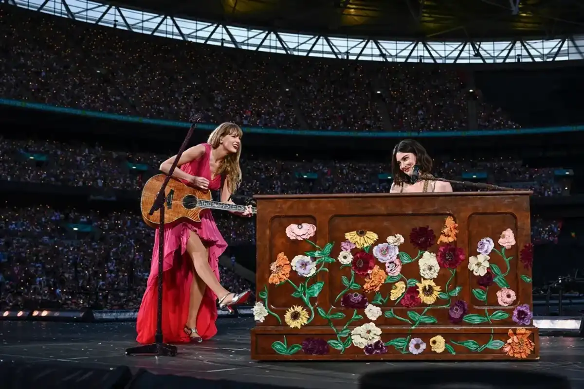 Gracie Abrams Pauses Mexico City Show to Shout Out Taylor Swift on Engagement: ‘Big Congratulations to Taylor’