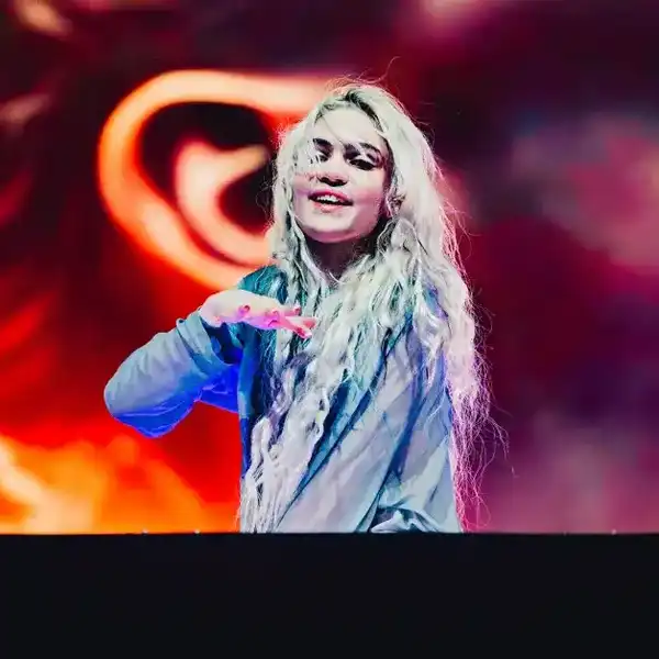 Grimes performs at the Sahara Stage at the 2024 Coachella Valley Music And Arts Festival - Weekend 1 - Day 2 at Empire Polo Club on April 13, 2024 in Indio, California.