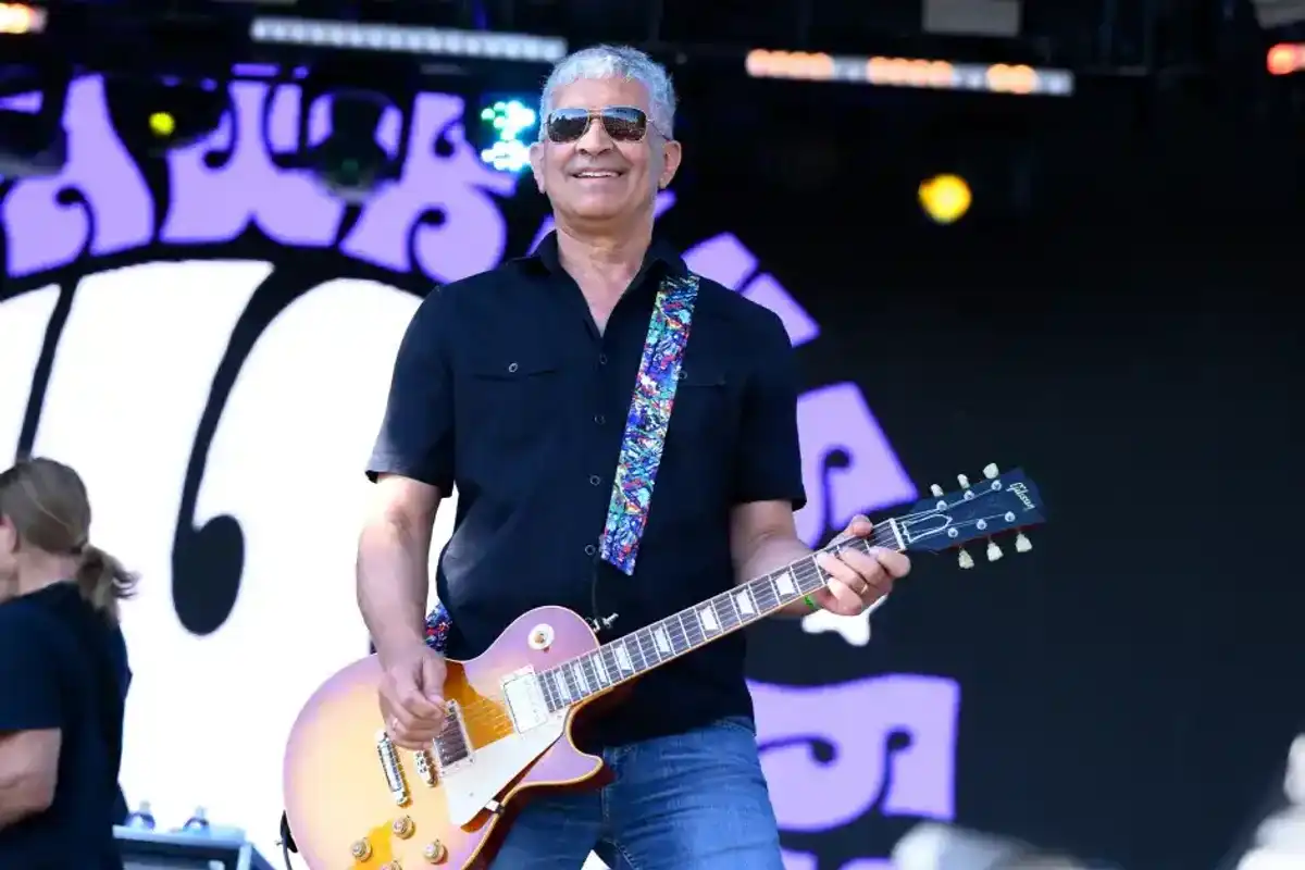 Foo Fighters Guitarist Pat Smear Sitting Out Upcoming Shows After Breaking Foot in ‘Bizarre Gardening Accident’