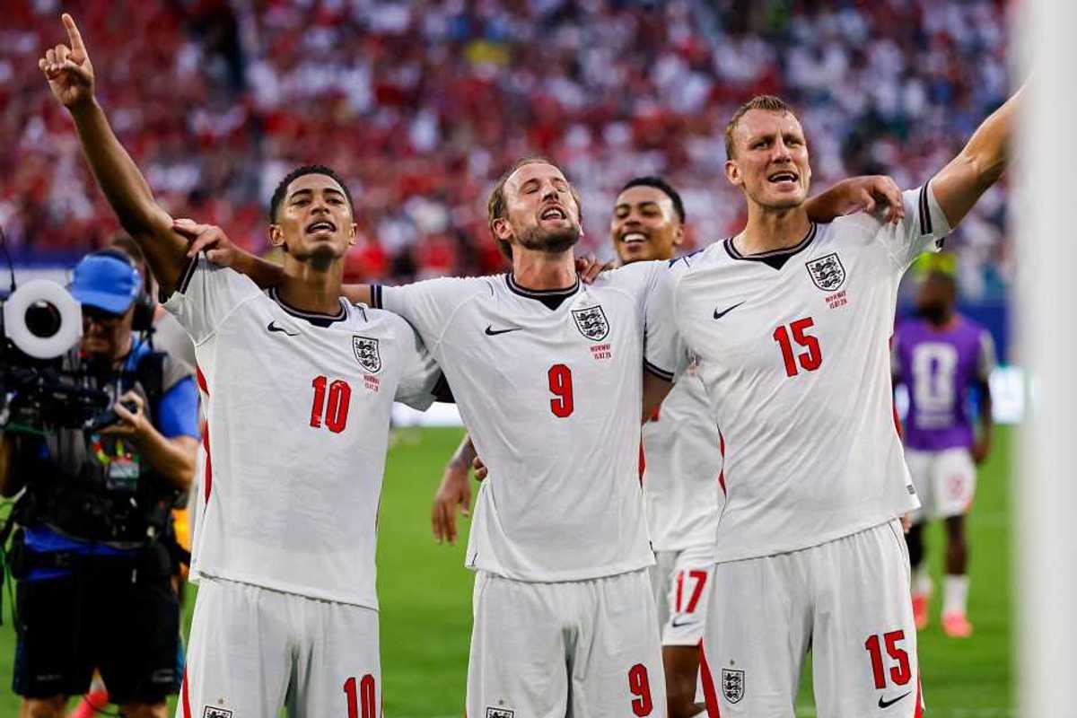 Harry Kane and teammates of England sing the Oasis hit "Wonderwall" following their victory after the FIFA World Cup 2026 Quarter Final match against Norway at Miami Stadium on July 11, 2026 in Miami Gardens, Florida.