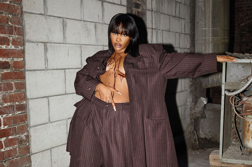 SZA’s ‘Kill Bill’ Ties ‘Old Town Road’ for No. 1 Record on Hot R&B/Hip-Hop Songs Chart