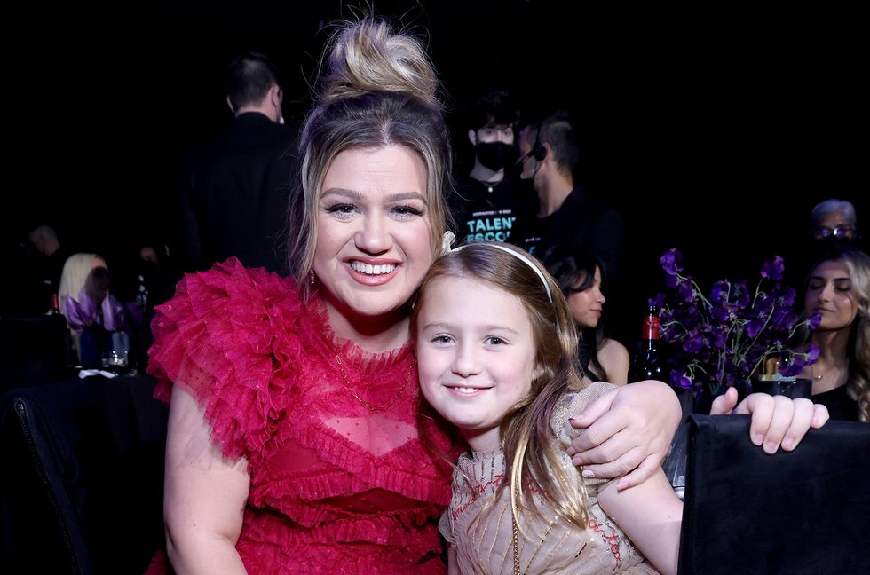 Kelly Clarkson’s 8-Year-Old Daughter Makes a Cameo in ‘Favorite Kind of High (David Guetta Remix)’ Video