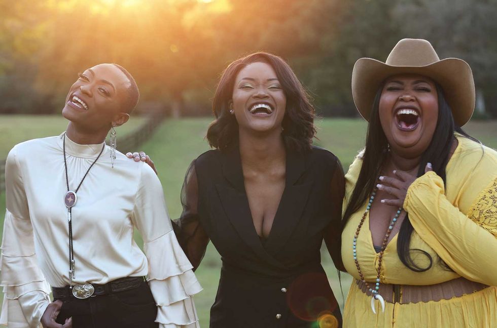 Chapel Hart On Unfiltered New Album ‘Glory Days’: ‘We Want to Tell Our Stories’