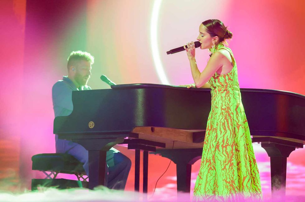 Evaluna Performs ‘If the World Was Ending’ With JP Saxe at Latin Women in Music 2023, Accepts Tradition & Future Award