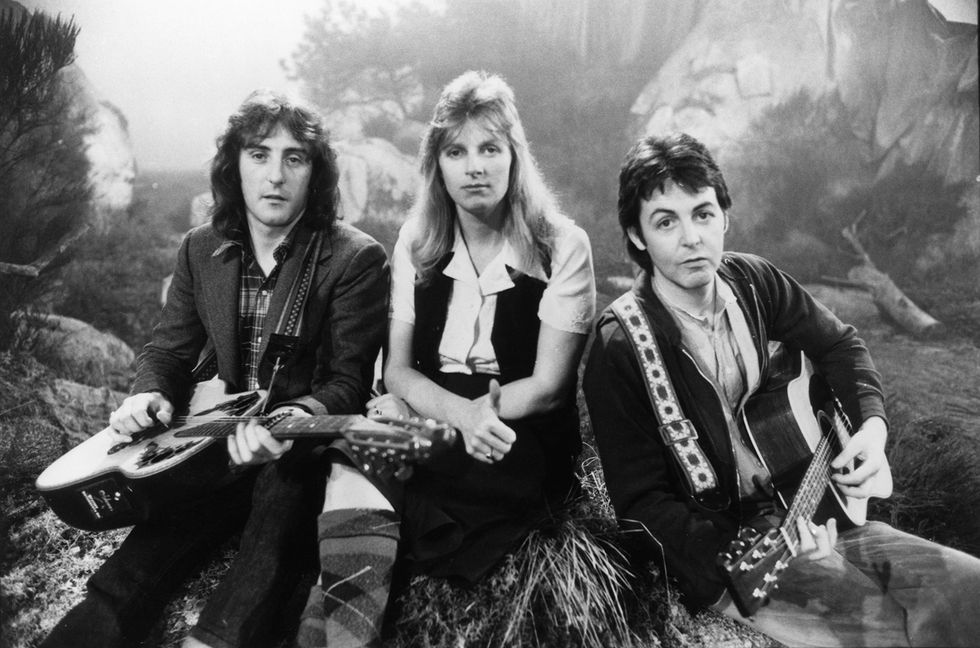 Denny Laine Reflects on the Tumultuous ‘Gamble’ of Paul McCartney & Wings’ ‘Band on the Run’