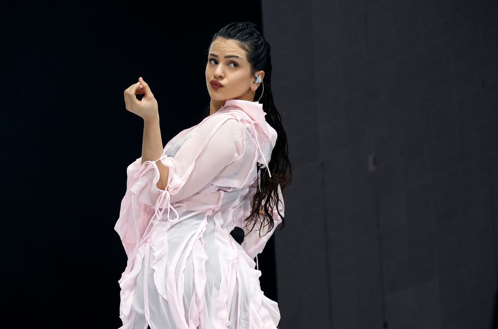 Rosalía Moved to Tears at the End of Motomami Tour in Mexico City