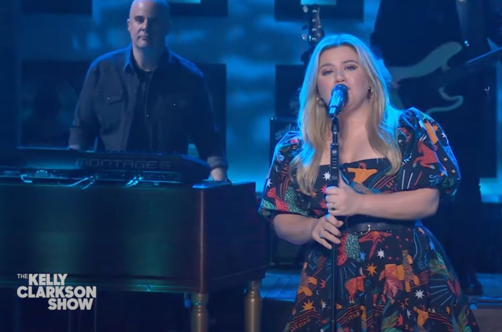 Kelly Clarkson Declares It’s ‘My Life’ With Her Billy Joel Cover: Watch