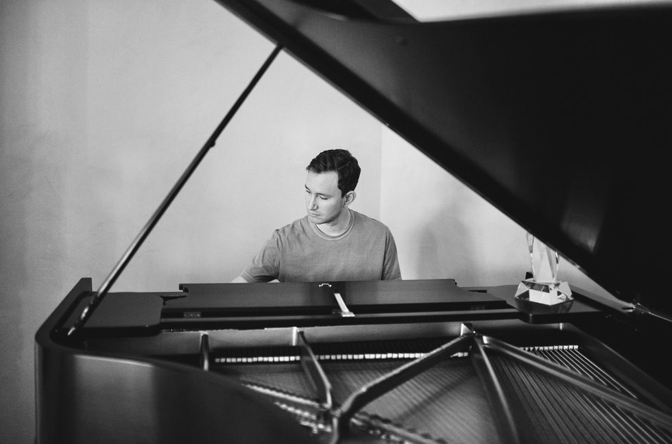 ‘Flowers’ Co-Writer Michael Pollack Shares Behind-the-Scenes Stories of the Miley Cyrus Smash