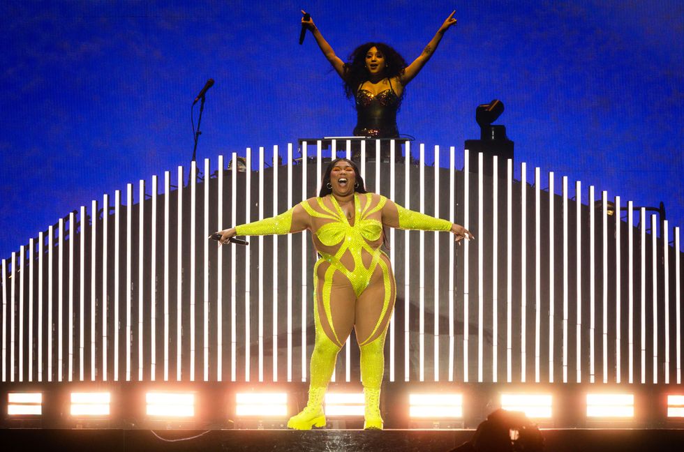 ‘Du’ Over: Lizzo Performs Full Band Version of Rammstein Classic in Berlin