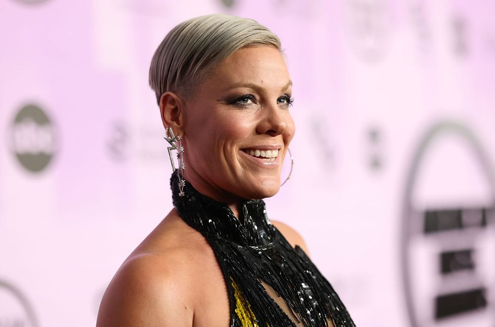 P!nk Pays Tearful Tribute to Her Late Dad on Emotional Preview of ‘When I Get There’