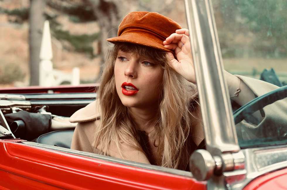 Taylor Swift Celebrates Record Store Day 2022, Shouts Out ‘Taylor’s Version’ Mural at Nashville Retailer