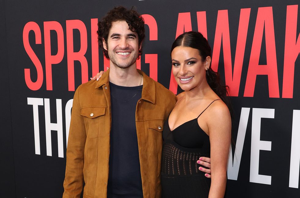 Lea Michele & Darren Criss Adorably Jam Out to ‘Glee’ Signature Song ‘Don’t Stop Believin‘’: Watch