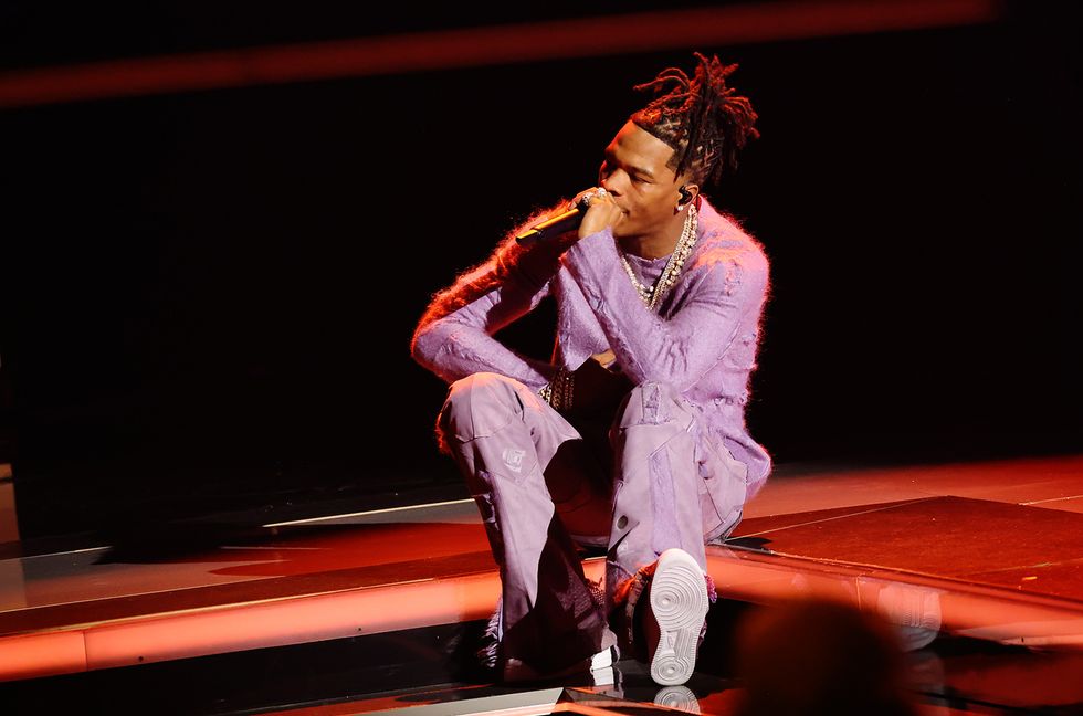 Lil Baby Brings ‘In a Minute’ & ‘California Breeze’ to 2022 AMAs