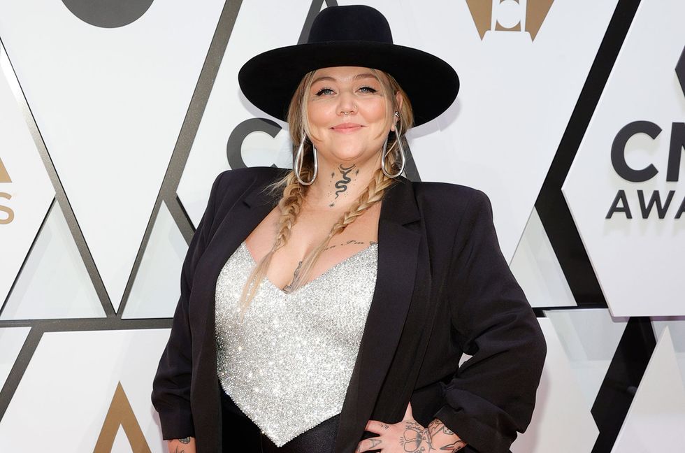 Elle King & The Black Keys Pay Piano-Smashing Tribute to Jerry Lee Lewis at 2022 CMA Awards