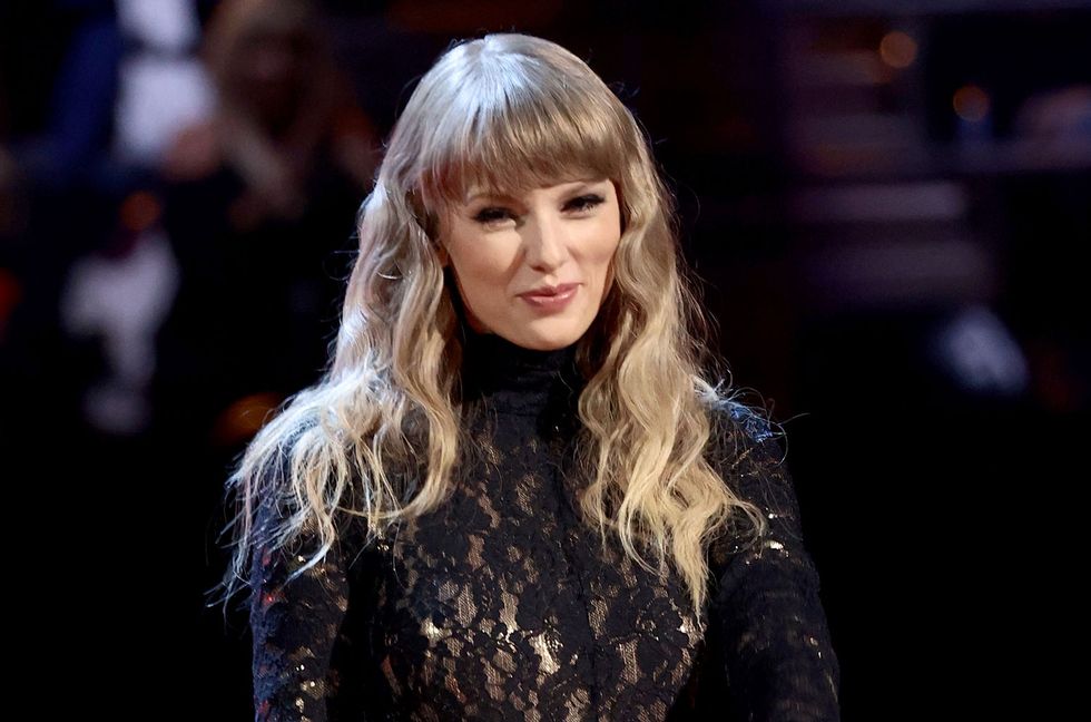Here’s What Taylor Swift Thinks of The 1975’s New Album