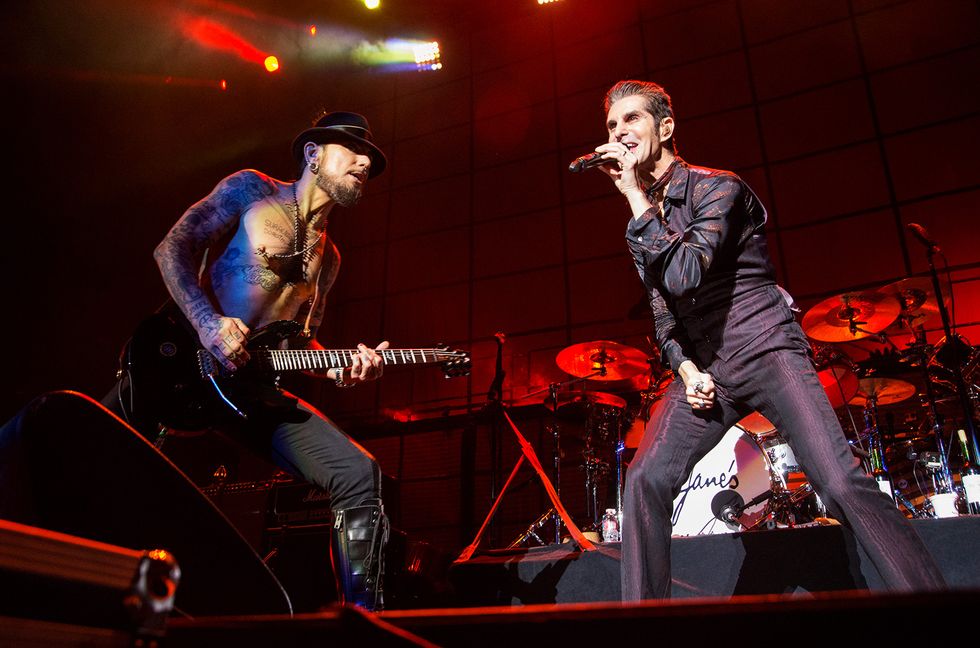Jane’s Addiction Cancels 5 Shows After Perry Farrell Injury