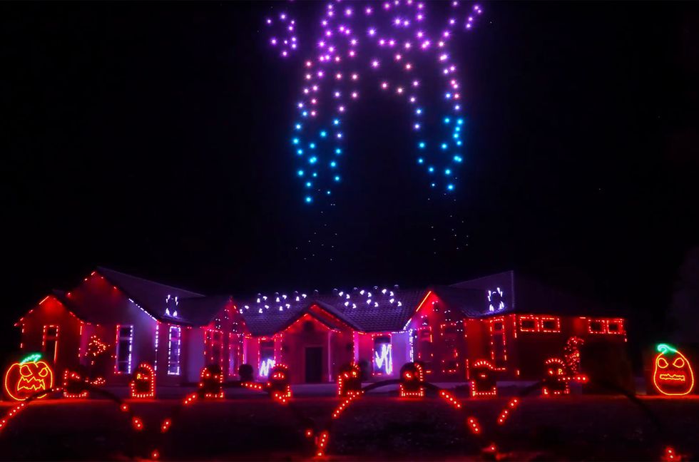 You Have to Check Out This Wild Halloween Light Show Featuring Metallica, ‘Ghostbusters’ Theme & More