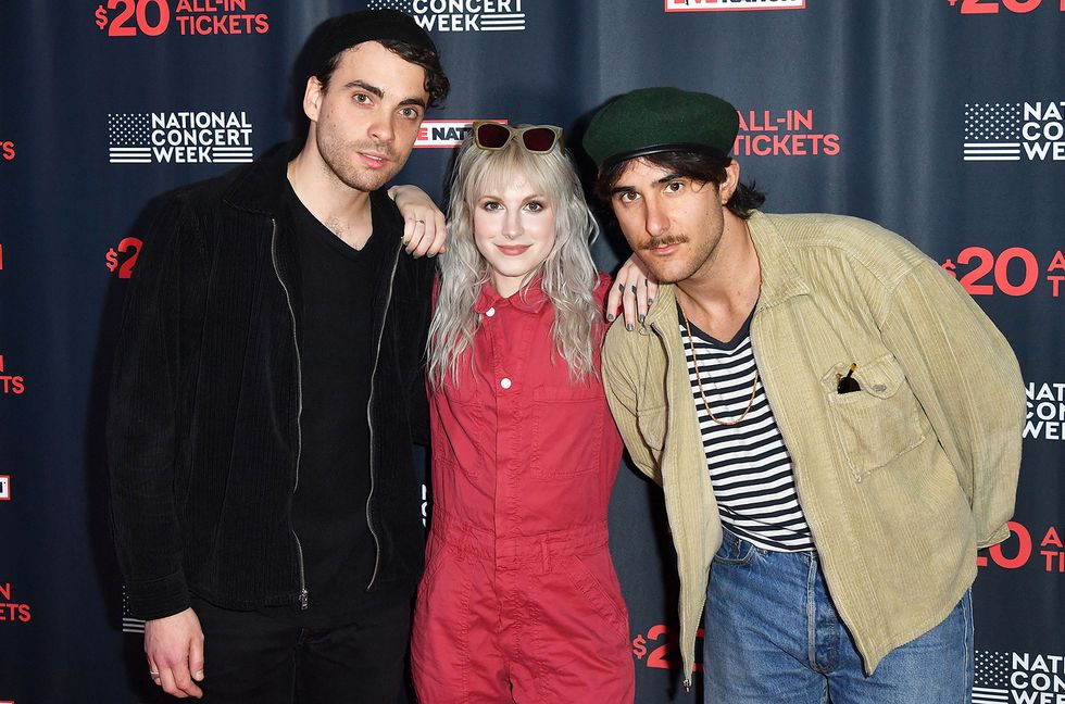 Paramore’s Hayley Williams & Taylor York Are Dating