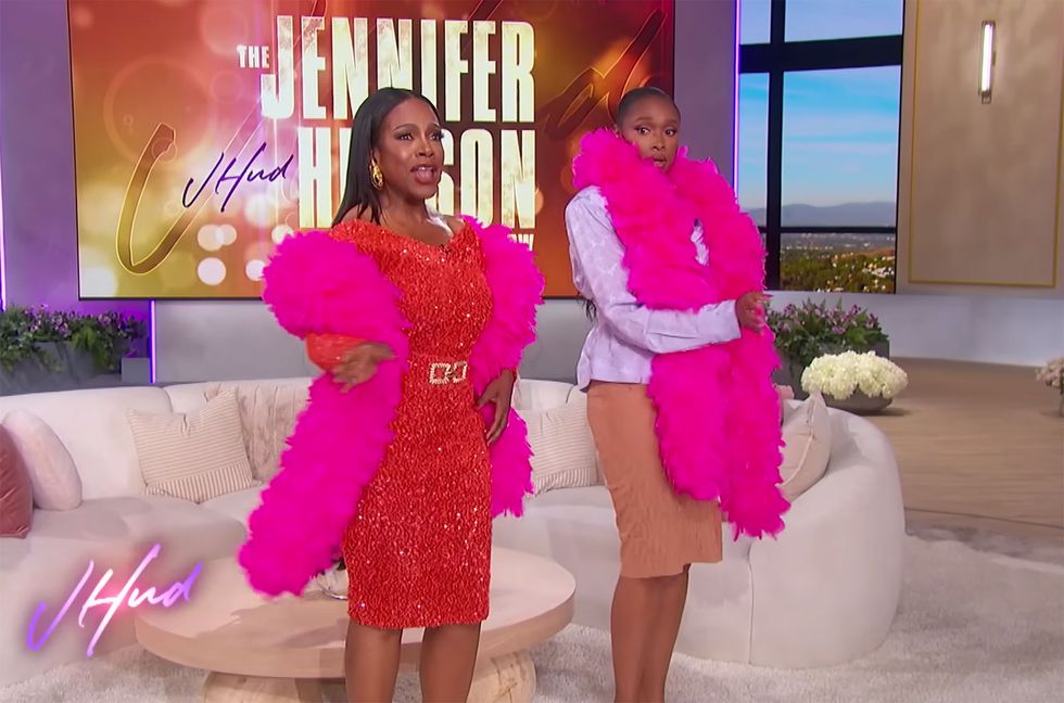 Jennifer Hudson & Sheryl Lee Ralph Serve Up ‘Dreamgirl Magic’ for Impromptu Performance: Watch