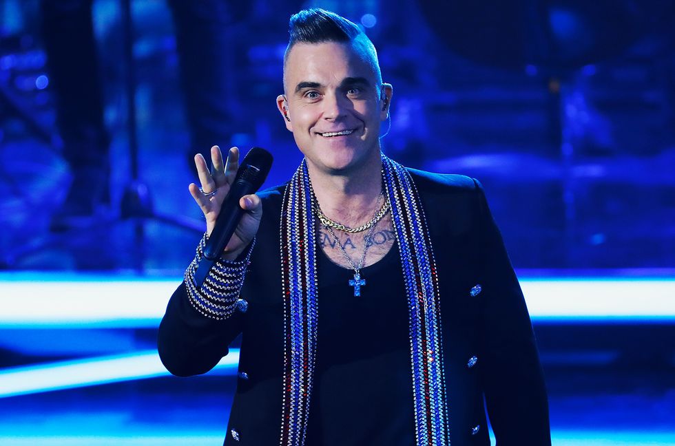 Robbie Williams Racing to 14th U.K. No. 1 With ‘XXV’