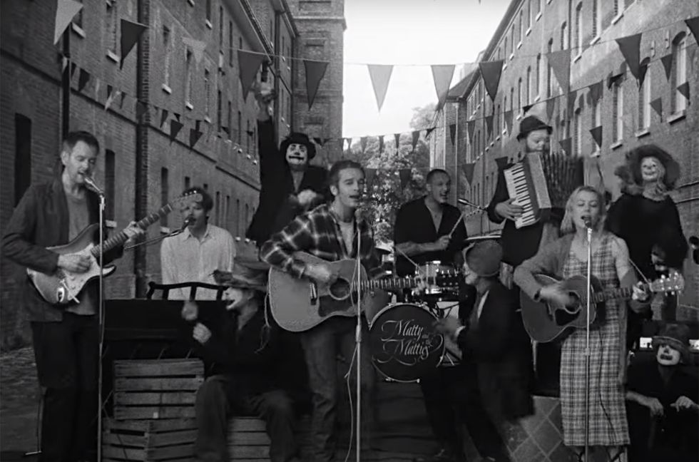 The 1975 Clown Around With Phoebe Bridgers in ‘I’m In Love With You’ Video: Watch