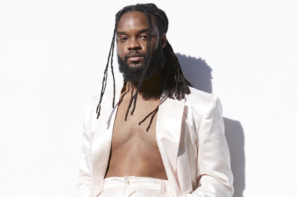 Genesis Owusu Wins Big at 2022 AIR Awards