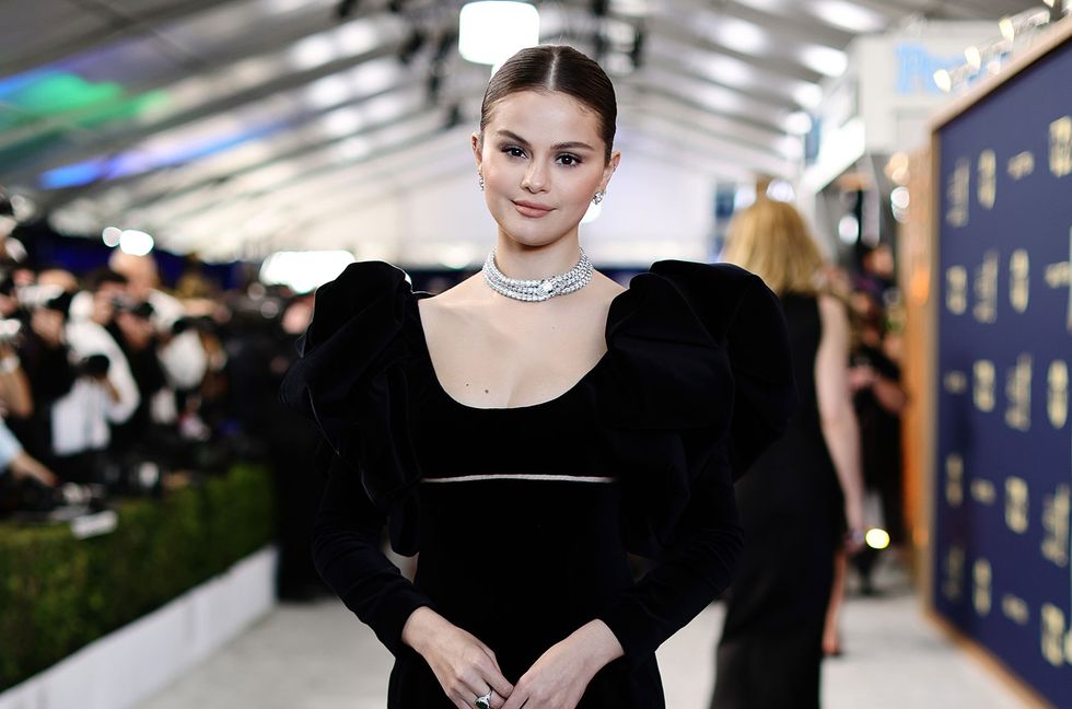 Wait, Did Selena Gomez Film New ‘Selena + Chef’ Season at the ‘Hannah Montana’ House?