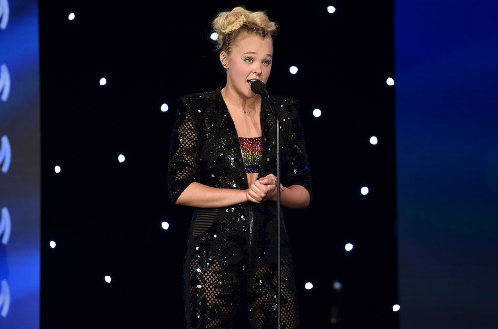 JoJo Siwa’s Mom Reminds Us That She Called Out Candace Cameron Bure First: ‘It’s About How You Treat People’