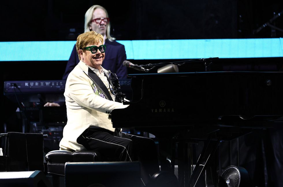 Elton John Celebrates One More Time With the People He Has Found at Stellar Final New York-Area Show