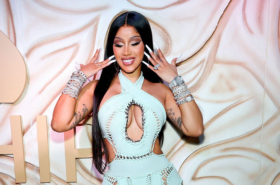 Cardi B Hilariously Tries the ‘Shake It’ Challenge to Her Own Song: Watch