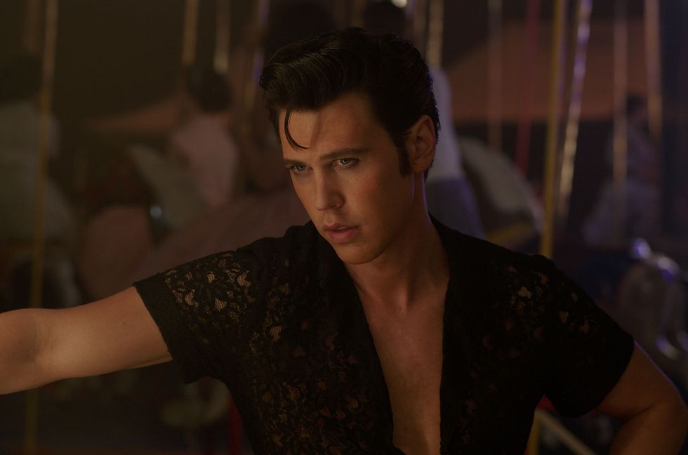 Box Office: ‘Elvis’ Rocking to $30M-Plus Opening in Dance-Off With ‘Top Gun 2’